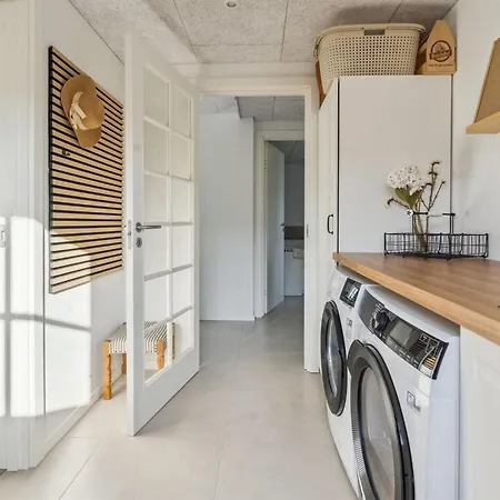 Siljan - 300m From The Sea By Interhome *