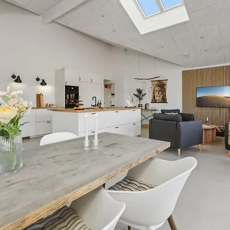 Siljan - 300m From The Sea By Interhome *