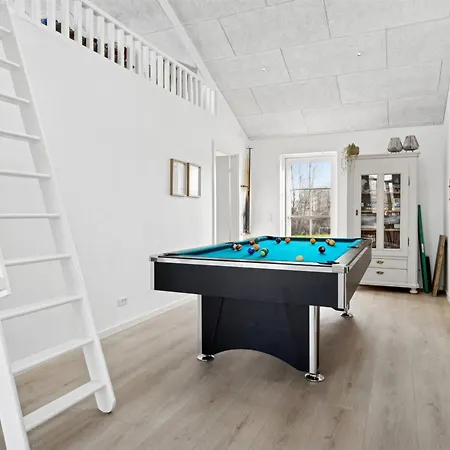 Siljan - 300m From The Sea By Interhome